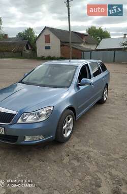 Универсал Skoda Octavia 2010 в Сокале