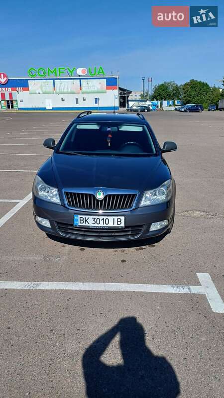 Универсал Skoda Octavia 2009 в Ровно