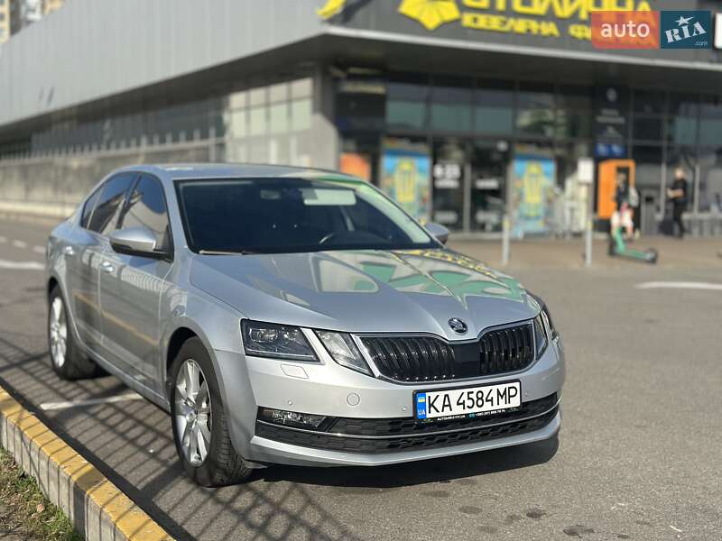 Лифтбек Skoda Octavia 2019 в Киеве