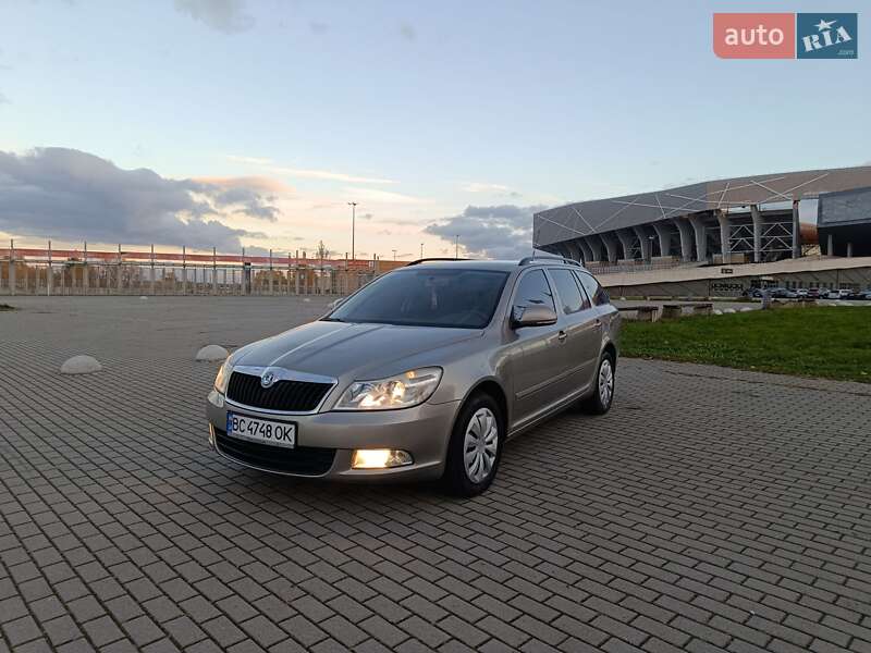 Универсал Skoda Octavia 2010 в Львове