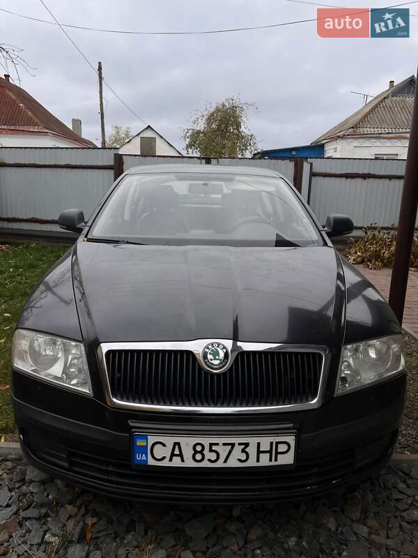 Лифтбек Skoda Octavia 2011 в Шполе