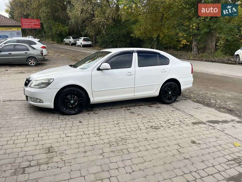 Лифтбек Skoda Octavia 2010 в Тернополе