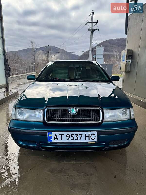Лифтбек Skoda Octavia 1999 в Косове