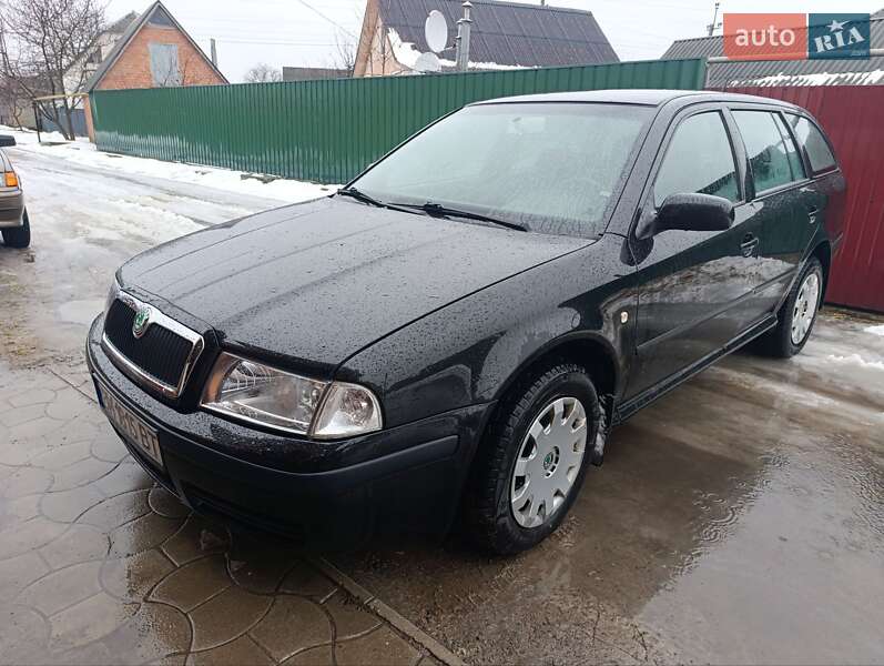 Универсал Skoda Octavia 2003 в Ахтырке
