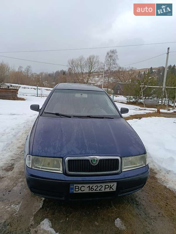 Универсал Skoda Octavia 2003 в Сколе
