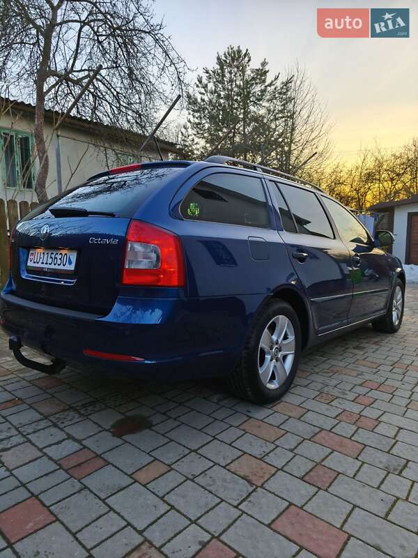 Універсал Skoda Octavia 2012 в Дрогобичі