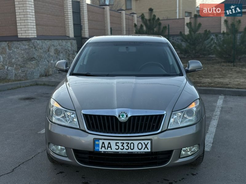 Лифтбек Skoda Octavia 2010 в Кропивницком