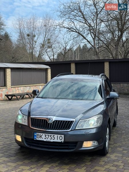 Универсал Skoda Octavia 2009 в Сарнах