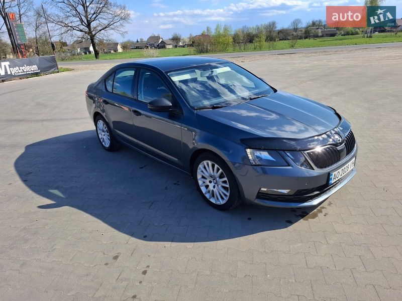 Ліфтбек Skoda Octavia 2017 в Калуші