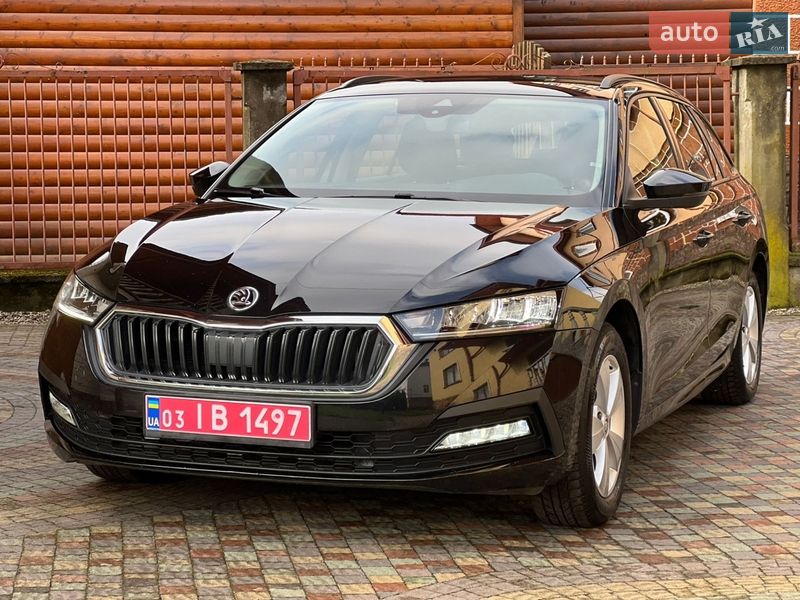 Универсал Skoda Octavia 2022 в Стрые