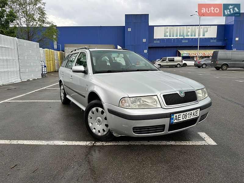 Универсал Skoda Octavia 2003 в Днепре