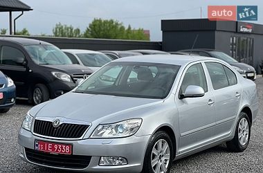Лифтбек Skoda Octavia 2009 в Староконстантинове