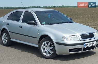 Лифтбек Skoda Octavia 2003 в Теофиполе