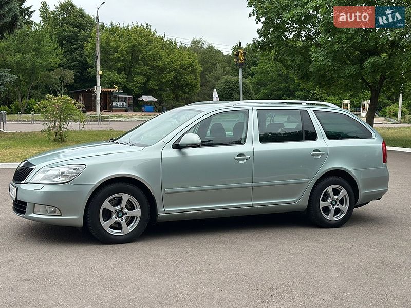 Универсал Skoda Octavia 2011 в Ровно