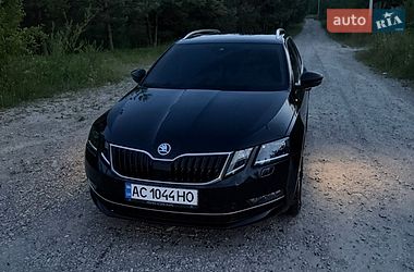 Универсал Skoda Octavia 2019 в Хырове