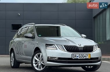Универсал Skoda Octavia 2020 в Дрогобыче