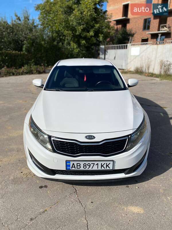Седан Kia Optima 2012 в Виннице