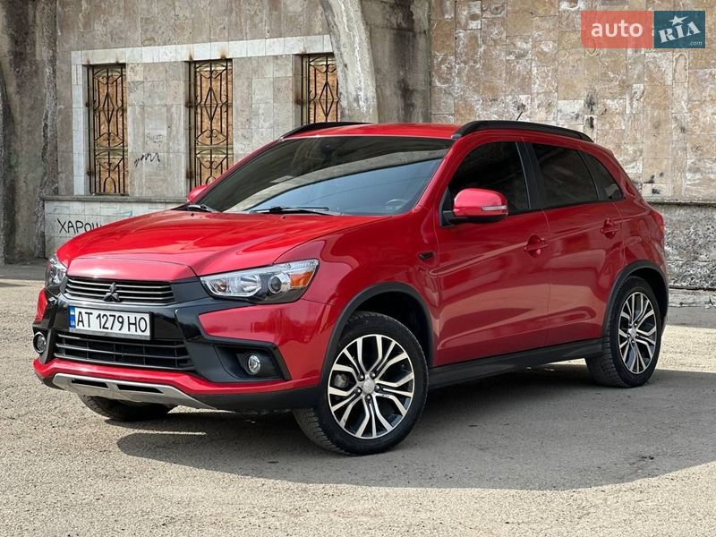 Внедорожник / Кроссовер Mitsubishi Outlander Sport 2016 в Ивано-Франковске