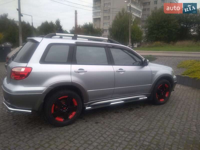 Внедорожник / Кроссовер Mitsubishi Outlander 2006 в Львове