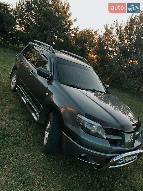 Внедорожник / Кроссовер Mitsubishi Outlander 2004 в Тернополе