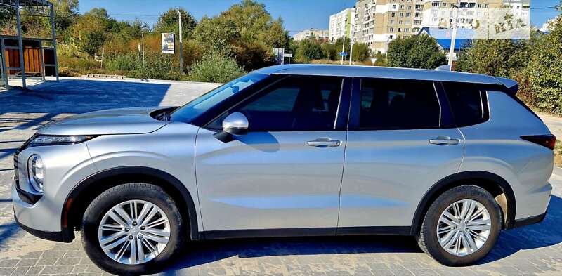 Позашляховик / Кросовер Mitsubishi Outlander 2021 в Коломиї Позашляховик / Кросовер Mitsubishi Outlander 2021 в Коломиї