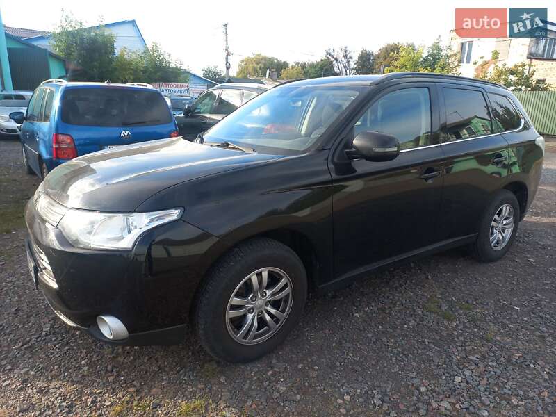 Внедорожник / Кроссовер Mitsubishi Outlander 2012 в Шептицькому