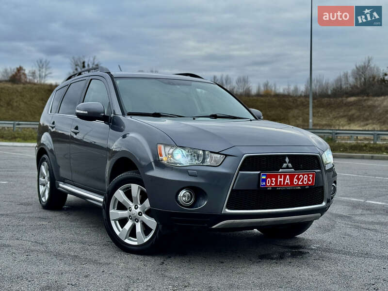 Внедорожник / Кроссовер Mitsubishi Outlander 2011 в Полтаве Внедорожник / Кроссовер Mitsubishi Outlander 2011 в Полтаве