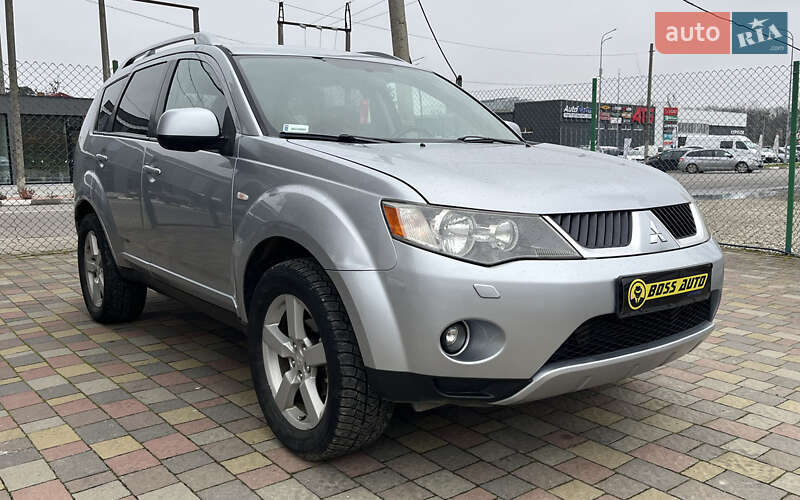 Внедорожник / Кроссовер Mitsubishi Outlander 2007 в Стрые