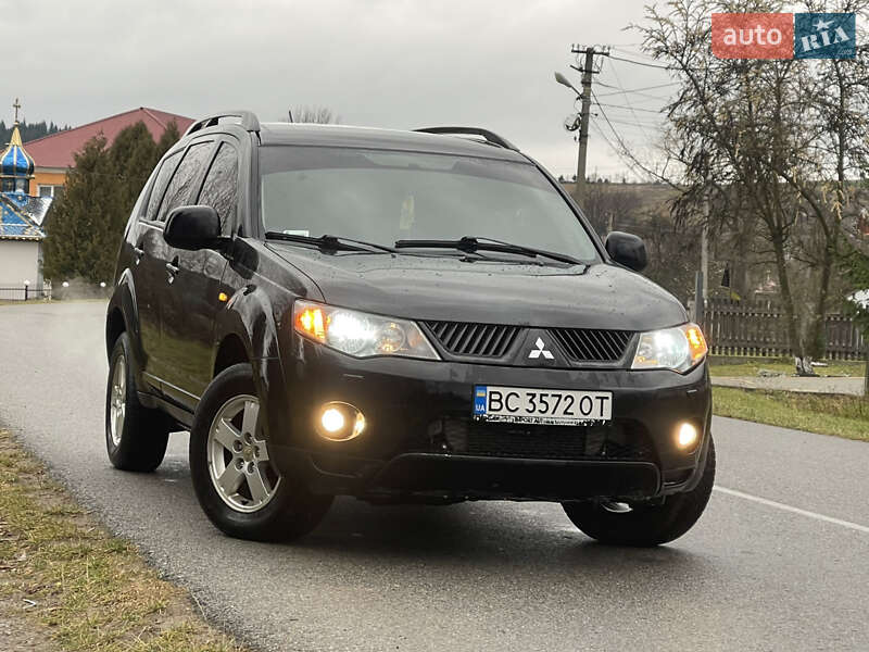 Позашляховик / Кросовер Mitsubishi Outlander 2007 в Турці Позашляховик / Кросовер Mitsubishi Outlander 2007 в Турці