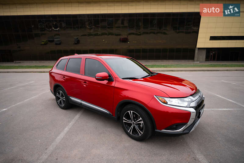 Внедорожник / Кроссовер Mitsubishi Outlander 2019 в Запорожье Внедорожник / Кроссовер Mitsubishi Outlander 2019 в Запорожье