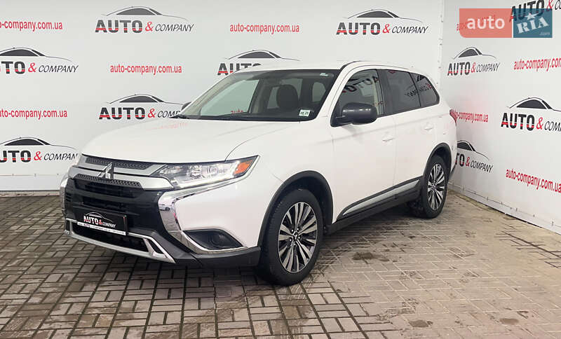 Позашляховик / Кросовер Mitsubishi Outlander 2020 в Львові