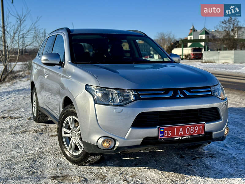 Позашляховик / Кросовер Mitsubishi Outlander 2013 в Полтаві