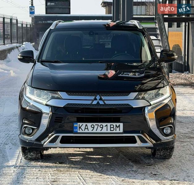 Внедорожник / Кроссовер Mitsubishi Outlander 2017 в Белой Церкви