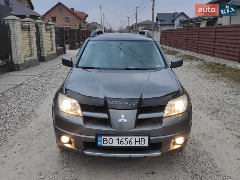 Внедорожник / Кроссовер Mitsubishi Outlander 2006 в Коломые