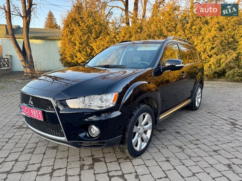 Внедорожник / Кроссовер Mitsubishi Outlander 2012 в Калуше Внедорожник / Кроссовер Mitsubishi Outlander 2012 в Калуше