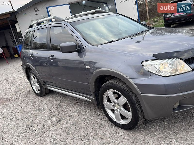 Внедорожник / Кроссовер Mitsubishi Outlander 2006 в Львове