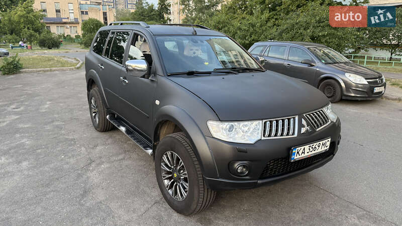 Позашляховик / Кросовер Mitsubishi Pajero Sport 2010 в Києві