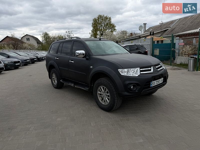 Внедорожник / Кроссовер Mitsubishi Pajero Sport 2014 в Житомире