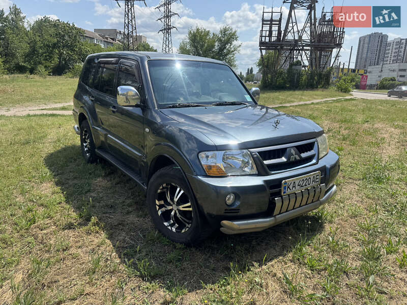Внедорожник / Кроссовер Mitsubishi Pajero Wagon 2006 в Киеве Внедорожник / Кроссовер Mitsubishi Pajero Wagon 2006 в Киеве