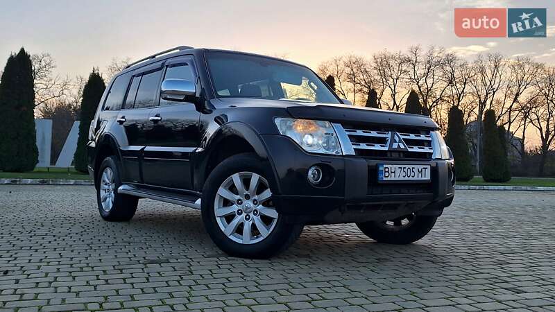 Позашляховик / Кросовер Mitsubishi Pajero Wagon 2010 в Одесі Позашляховик / Кросовер Mitsubishi Pajero Wagon 2010 в Одесі