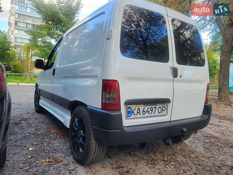 Грузовой фургон Peugeot Partner 2012 в Киеве Грузовой фургон Peugeot Partner 2012 в Киеве