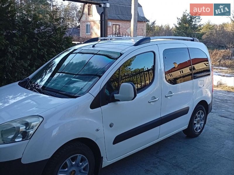 Минивэн Peugeot Partner 2012 в Киеве Минивэн Peugeot Partner 2012 в Киеве