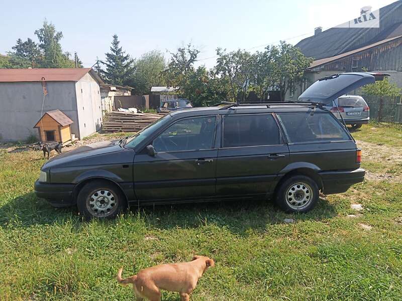Универсал Volkswagen Passat 1989 в Калуше
