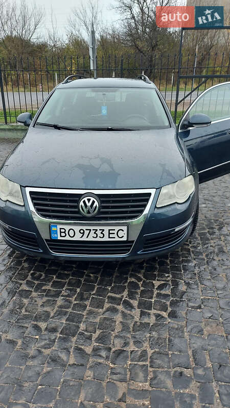 Универсал Volkswagen Passat 2006 в Кременце