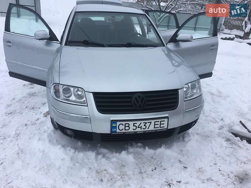 Седан Volkswagen Passat 2001 в Гребенке
