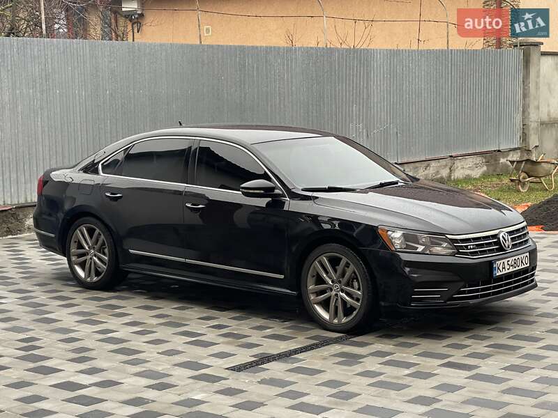 Седан Volkswagen Passat 2016 в Киеве
