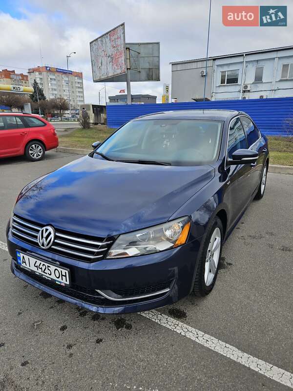 Седан Volkswagen Passat 2013 в Борисполе