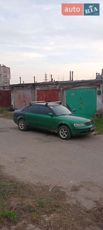 Седан Volkswagen Passat 1997 в Николаеве Седан Volkswagen Passat 1997 в Николаеве