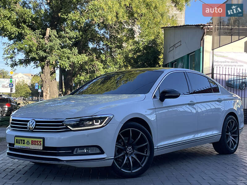 Седан Volkswagen Passat 2018 в Николаеве Седан Volkswagen Passat 2018 в Николаеве
