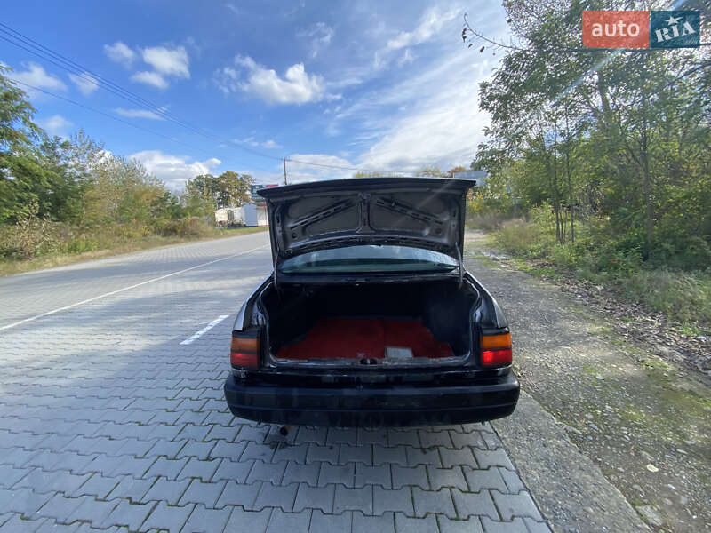 Седан Volkswagen Passat 1989 в Черновцах Седан Volkswagen Passat 1989 в Черновцах